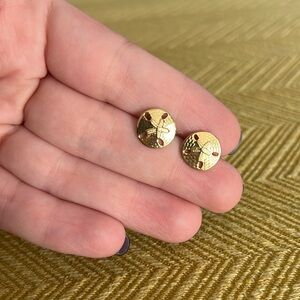 Vintage gold toned sand dollar earrings